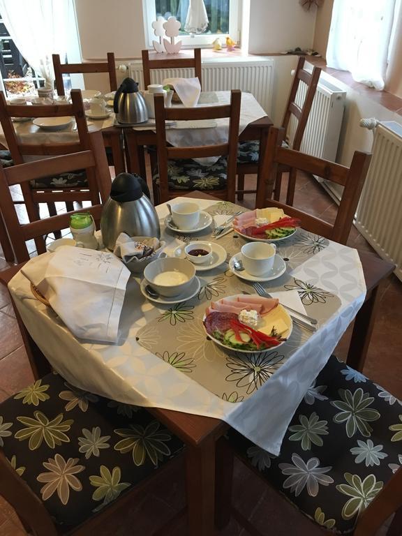 Ubytovani Doma Hotel Tisá Eksteriør billede